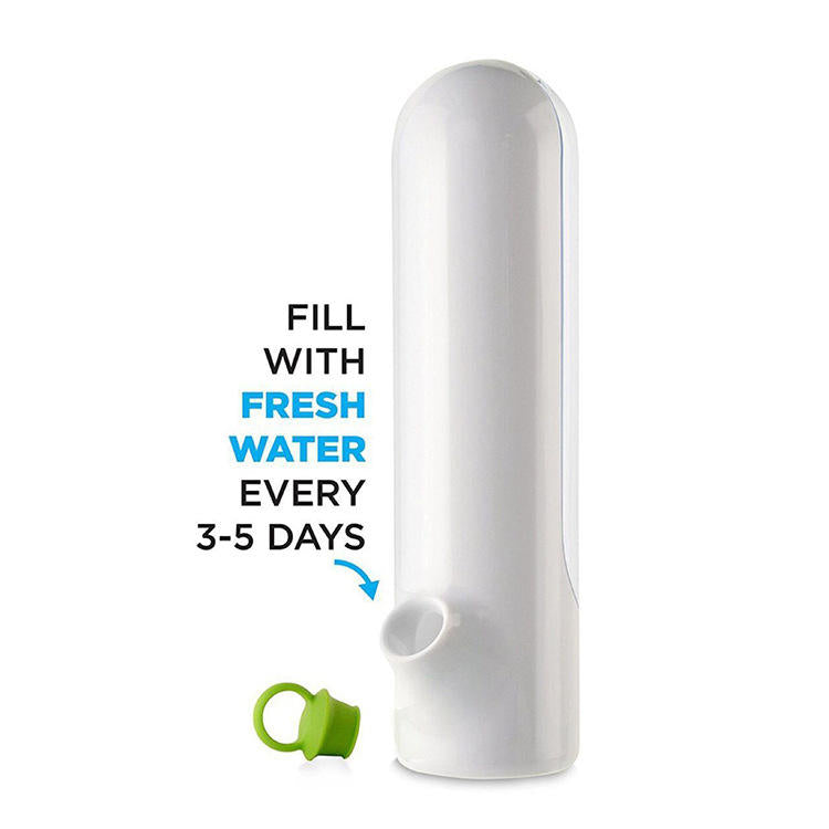 Herb keeper cup with cover and green stopper
