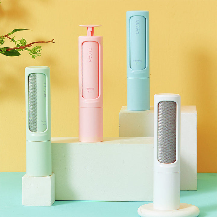 Reusable self-cleaning pet hair remover